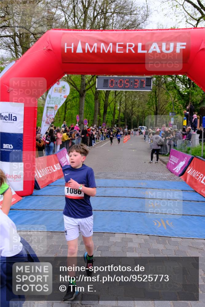 19.04.2026 - Hammer Lauf Tim E. http://msf.ph/oto/9525773 19.04.2026 09:26:05 Ziel 904, 926, 1086, 1197, 1199, 1257, 1314, 1519 meine-sportfotos.de