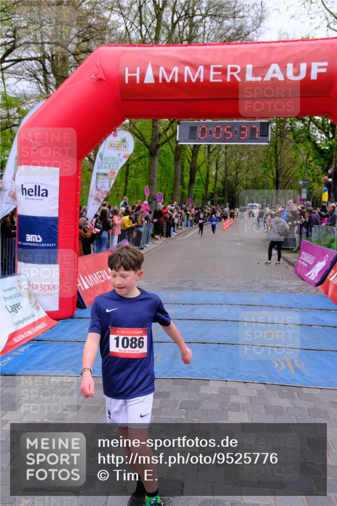 19.04.2026 - Hammer Lauf Tim E. http://msf.ph/oto/9525776 19.04.2026 09:26:05 Ziel 904, 926, 1086, 1197, 1199, 1257, 1314, 1519 meine-sportfotos.de