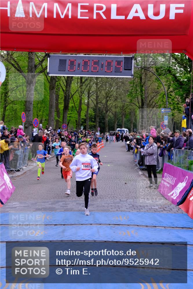 19.04.2026 - Hammer Lauf Tim E. http://msf.ph/oto/9525942 19.04.2026 09:26:32 Ziel 633, 1052, 1154, 1173, 1223, 1325, 1396, 1398, 1526, 1535, 1538, 1603, 1637, 1809, 1811 meine-sportfotos.de