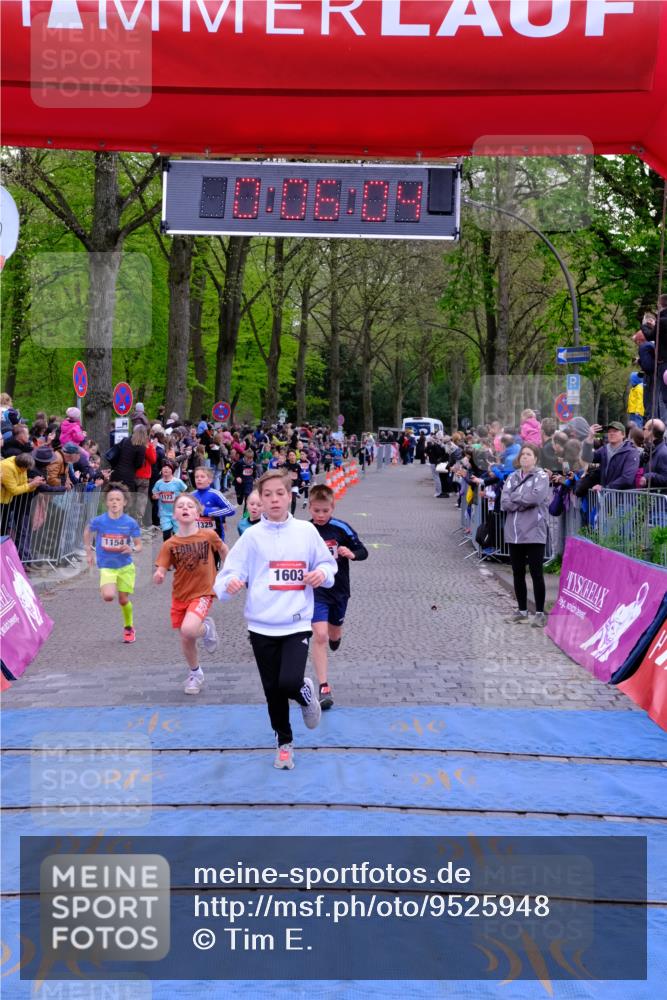 19.04.2026 - Hammer Lauf Tim E. http://msf.ph/oto/9525948 19.04.2026 09:26:32 Ziel 633, 1052, 1154, 1173, 1223, 1325, 1396, 1398, 1526, 1535, 1538, 1603, 1637, 1809, 1811 meine-sportfotos.de