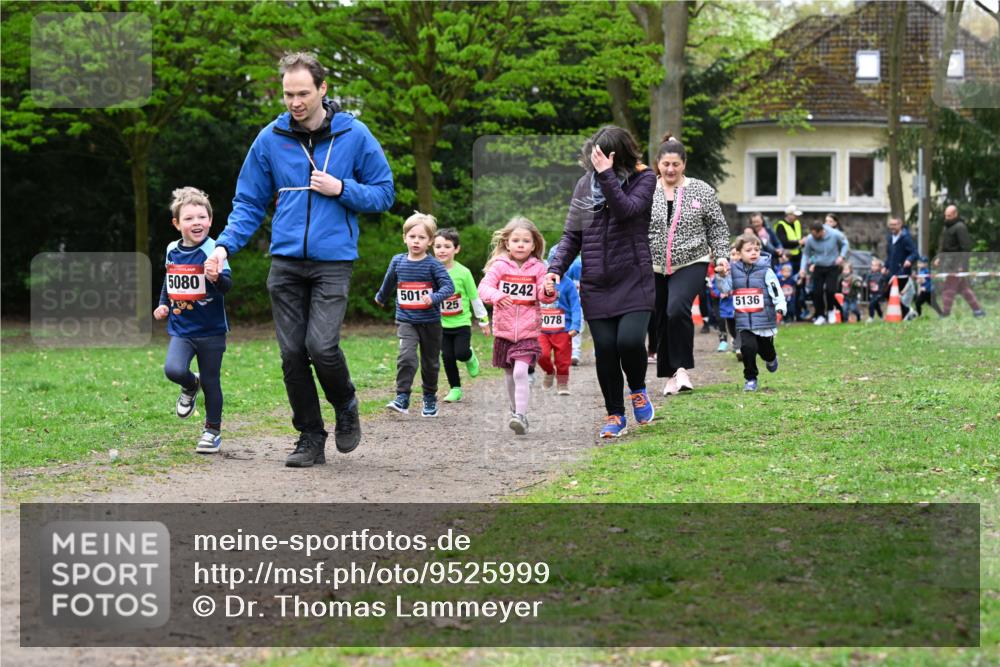 19.04.2026 - Hammer Lauf Dr. Thomas Lammeyer http://msf.ph/oto/9525999 19.04.2026 09:11:26 Laufen 5080, 501, 125, 5242, 078, 5136 meine-sportfotos.de