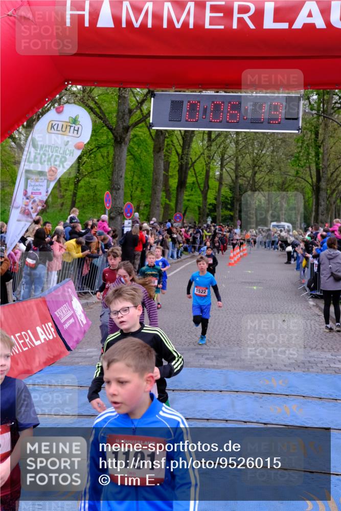 19.04.2026 - Hammer Lauf Tim E. http://msf.ph/oto/9526015 19.04.2026 09:26:41 Ziel 458, 840, 1191, 1223, 1391, 1449, 1477, 1522, 1538, 1651, 1652, 1804, 1886, 1915 meine-sportfotos.de