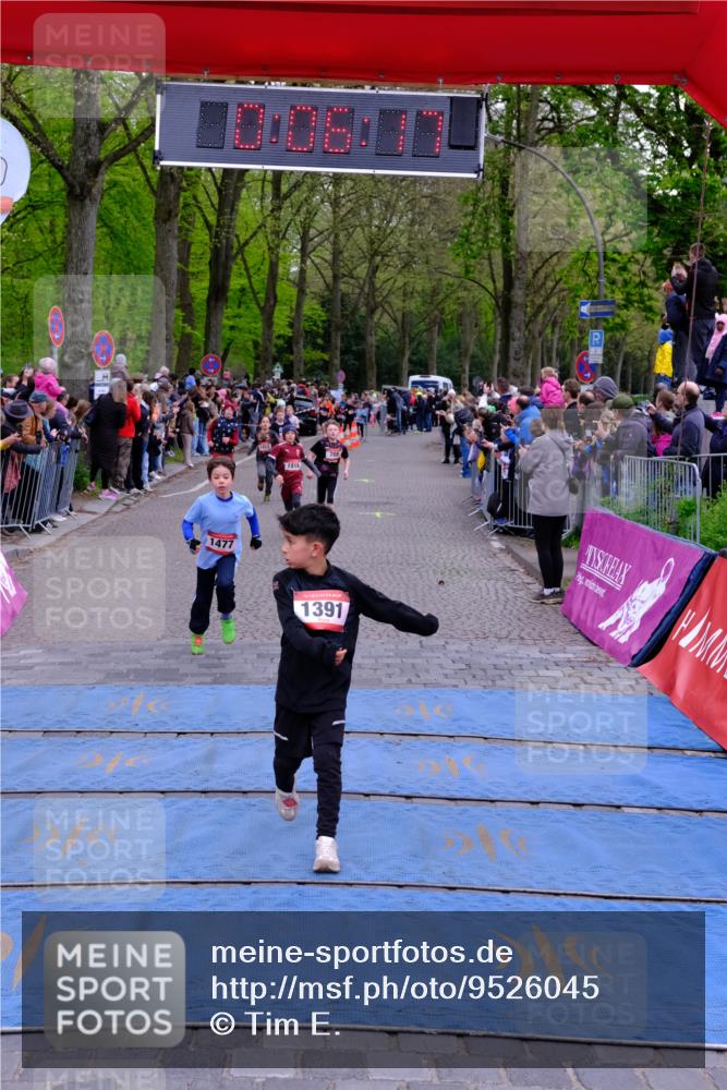 19.04.2026 - Hammer Lauf Tim E. http://msf.ph/oto/9526045 19.04.2026 09:26:46 Ziel 694, 708, 840, 1051, 1391, 1449, 1454, 1465, 1477, 1522, 1804, 1816, 1875, 1886 meine-sportfotos.de