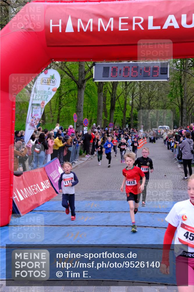 19.04.2026 - Hammer Lauf Tim E. http://msf.ph/oto/9526140 19.04.2026 09:27:12 Ziel 379, 456, 517, 550, 595, 1172, 1195, 1412, 1419, 1433, 1461, 1662, 1668, 1758 meine-sportfotos.de