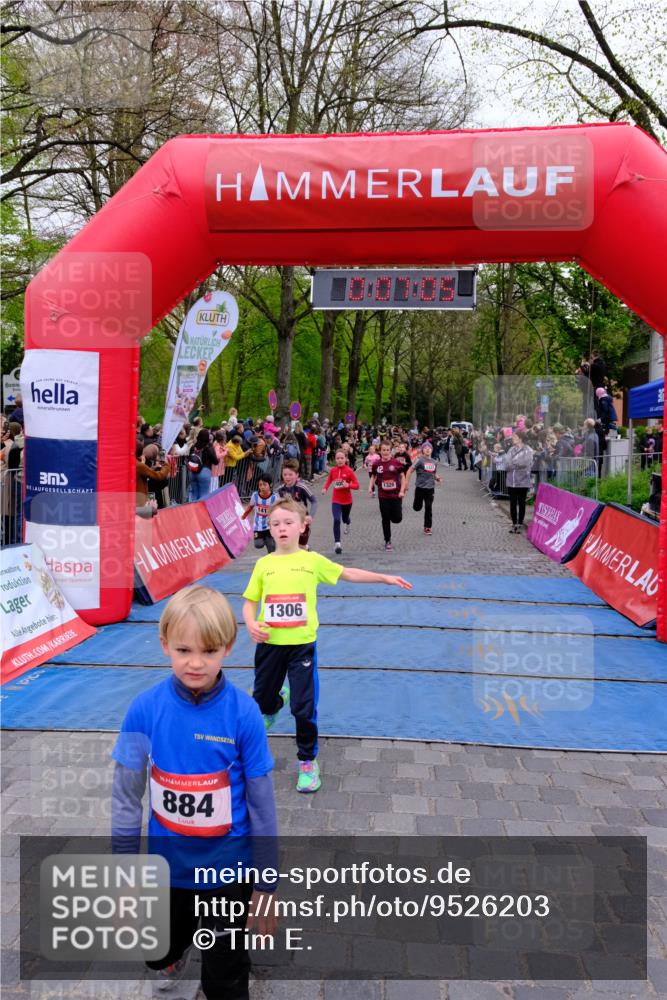 19.04.2026 - Hammer Lauf Tim E. http://msf.ph/oto/9526203 19.04.2026 09:27:33 Ziel 586, 884, 887, 893, 911, 998, 1155, 1205, 1225, 1306, 1309, 1328, 1337, 1373, 1400, 1410, 1413, 1435, 1448, 1685, 1864 meine-sportfotos.de