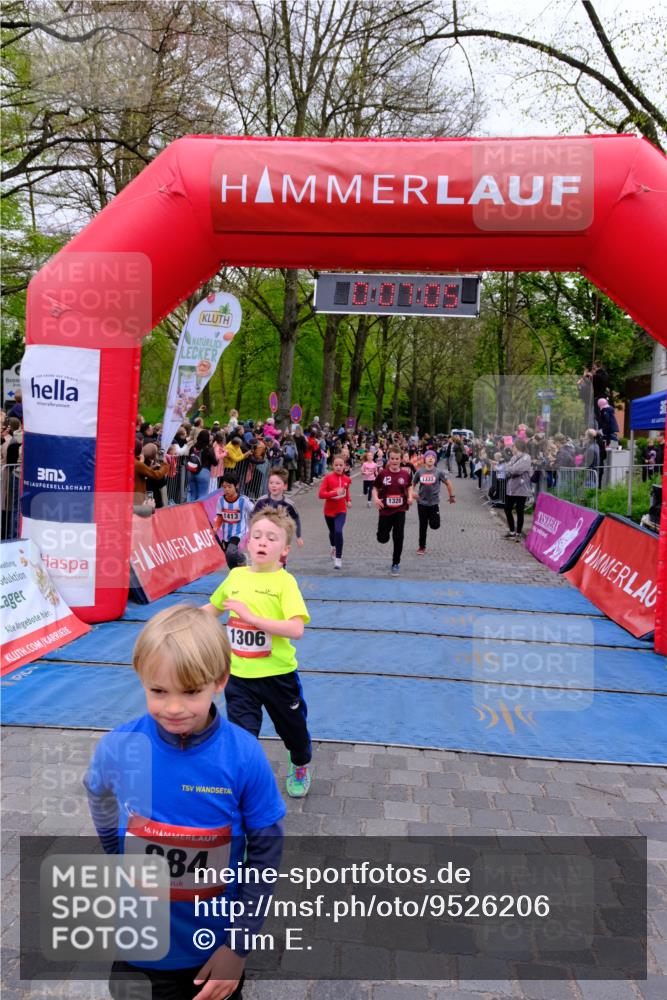 19.04.2026 - Hammer Lauf Tim E. http://msf.ph/oto/9526206 19.04.2026 09:27:34 Ziel 586, 845, 884, 887, 893, 911, 917, 998, 1155, 1205, 1306, 1309, 1328, 1337, 1373, 1400, 1410, 1413, 1435, 1685, 1808, 1864 meine-sportfotos.de
