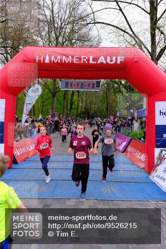 19.04.2026 - Hammer Lauf Tim E. http://msf.ph/oto/9526215 19.04.2026 09:27:35 Ziel 586, 845, 884, 887, 893, 900, 917, 998, 1155, 1205, 1306, 1309, 1328, 1337, 1373, 1400, 1410, 1413, 1435, 1685, 1808, 1864 meine-sportfotos.de