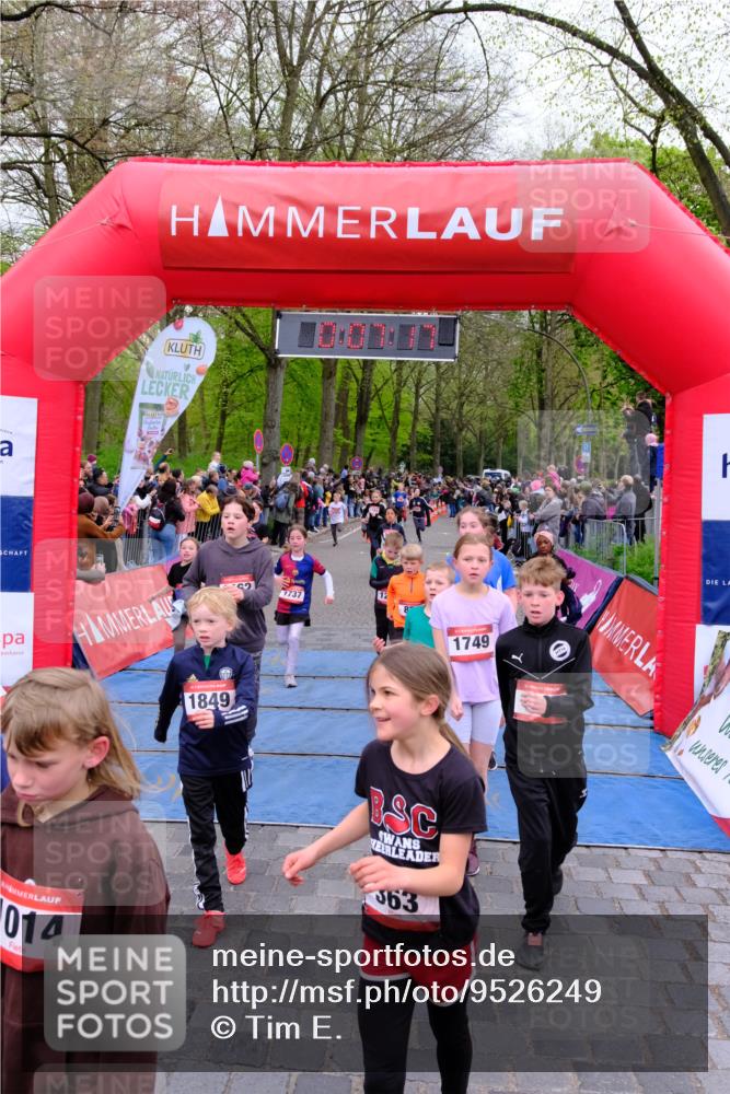 19.04.2026 - Hammer Lauf Tim E. http://msf.ph/oto/9526249 19.04.2026 09:27:46 Ziel 363, 788, 789, 816, 818, 874, 1014, 1080, 1098, 1193, 1287, 1384, 1415, 1453, 1462, 1520, 1541, 1543, 1657, 1659, 1706, 1707, 1737, 1807, 1814, 1849 meine-sportfotos.de