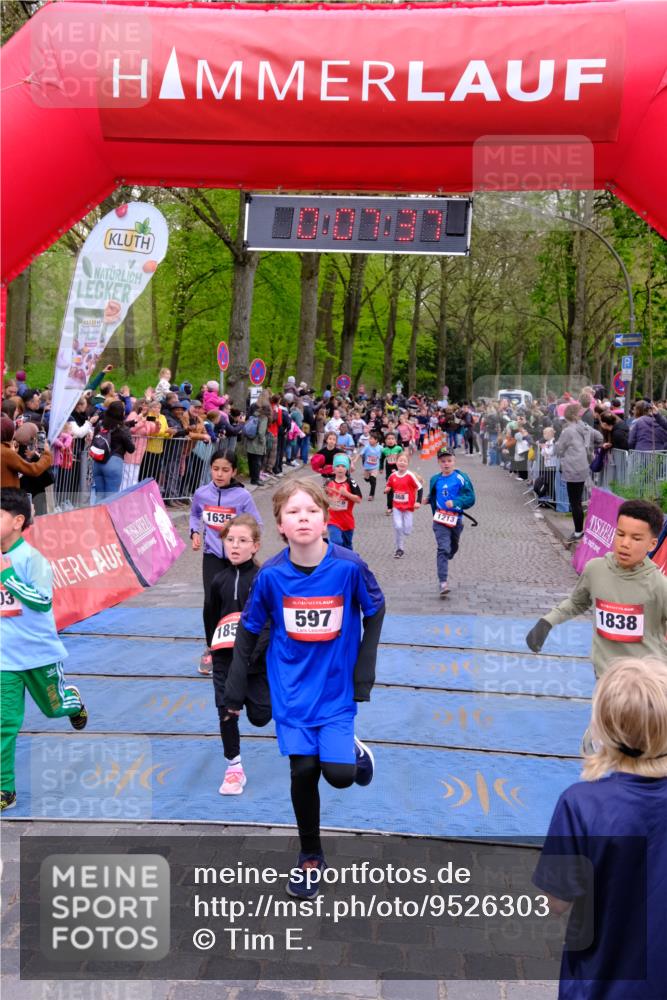 19.04.2026 - Hammer Lauf Tim E. http://msf.ph/oto/9526303 19.04.2026 09:28:05 Ziel 597, 598, 886, 1213, 1238, 1354, 1370, 1372, 1450, 1458, 1482, 1492, 1503, 1529, 1619, 1635, 1658, 1838, 1855, 1882 meine-sportfotos.de