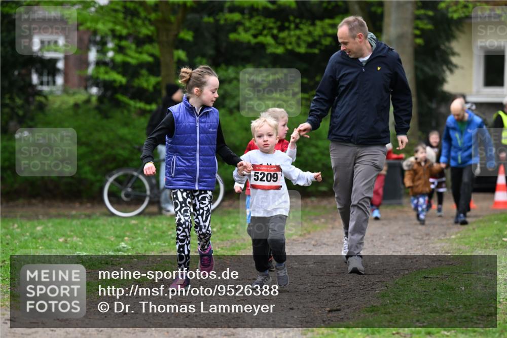 19.04.2026 - Hammer Lauf Dr. Thomas Lammeyer http://msf.ph/oto/9526388 19.04.2026 09:12:11 Laufen 5209 meine-sportfotos.de