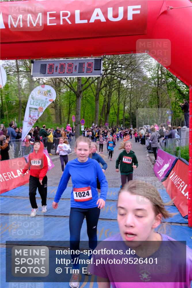 19.04.2026 - Hammer Lauf Tim E. http://msf.ph/oto/9526401 19.04.2026 09:28:48 Ziel 560, 839, 970, 993, 1024, 1043, 1094, 1284, 1286, 1302, 1312, 1313, 1324, 1358, 1382, 1392, 1442, 1481, 1553, 1615, 1622, 1789, 1790, 1918 meine-sportfotos.de