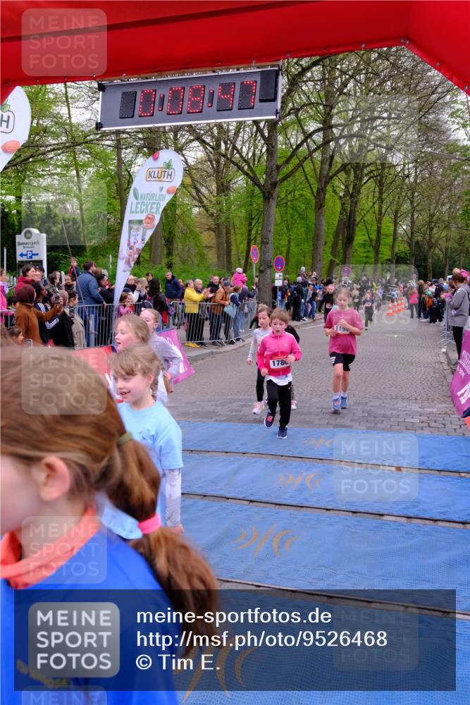 19.04.2026 - Hammer Lauf Tim E. http://msf.ph/oto/9526468 19.04.2026 09:29:15 Ziel 553, 700, 795, 1019, 1054, 1088, 1097, 1138, 1194, 1254, 1438, 1499, 1512, 1546, 1753, 1780, 1813, 1885 meine-sportfotos.de