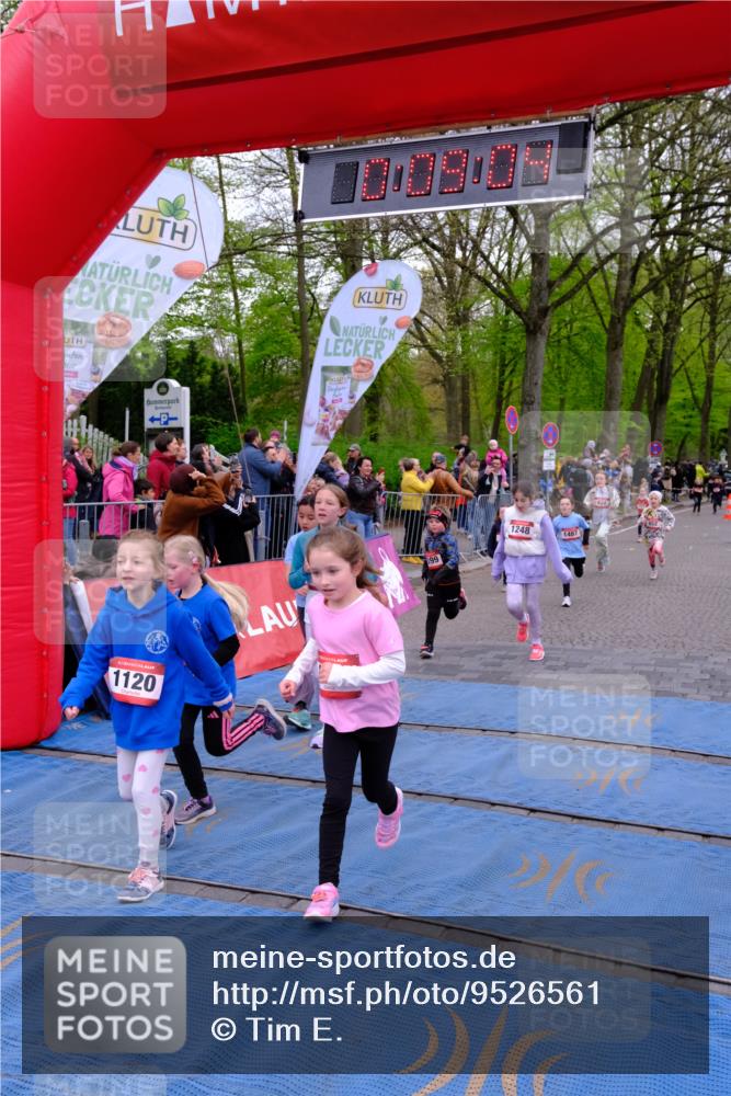 19.04.2026 - Hammer Lauf Tim E. http://msf.ph/oto/9526561 19.04.2026 09:29:31 Ziel 547, 706, 824, 852, 866, 1020, 1120, 1185, 1235, 1248, 1399, 1441, 1487, 1496, 1505, 1650 meine-sportfotos.de