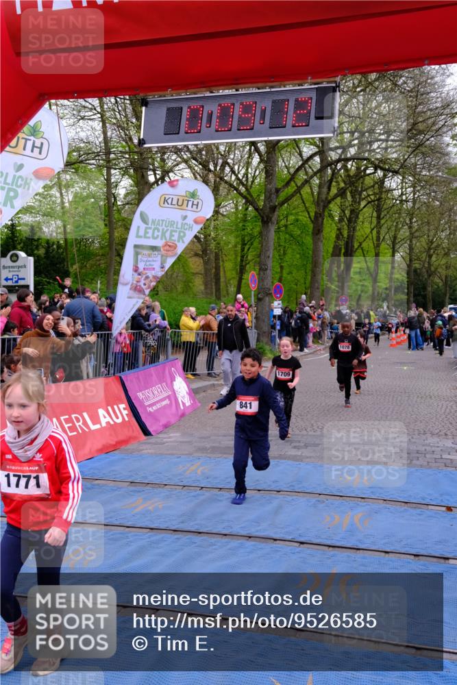 19.04.2026 - Hammer Lauf Tim E. http://msf.ph/oto/9526585 19.04.2026 09:29:39 Ziel 706, 824, 841, 852, 961, 1078, 1487, 1709, 1771 meine-sportfotos.de