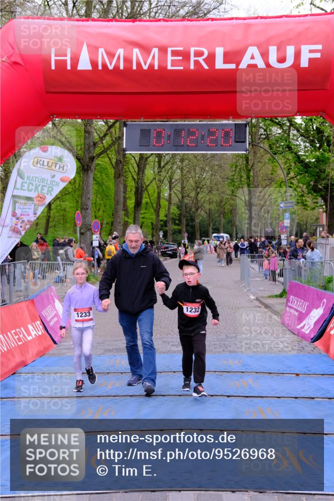 19.04.2026 - Hammer Lauf Tim E. http://msf.ph/oto/9526968 19.04.2026 09:32:47 Ziel 1232, 1233 meine-sportfotos.de