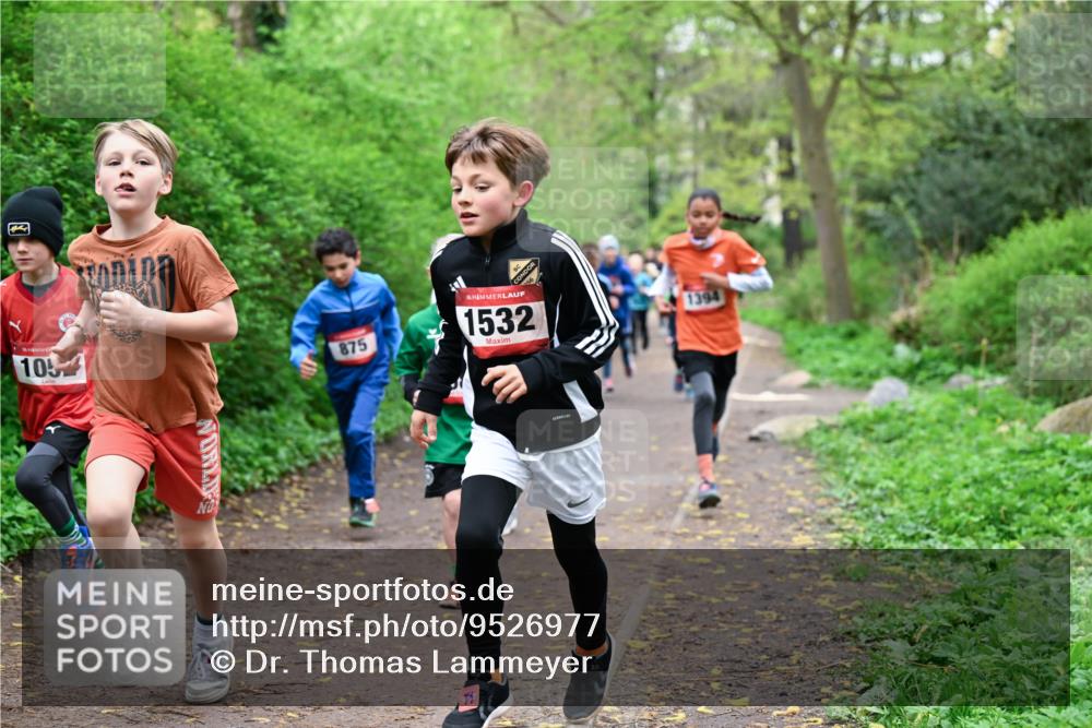 19.04.2026 - Hammer Lauf Dr. Thomas Lammeyer http://msf.ph/oto/9526977 19.04.2026 09:24:51 Laufen 105, 875, 1532, 1394 meine-sportfotos.de