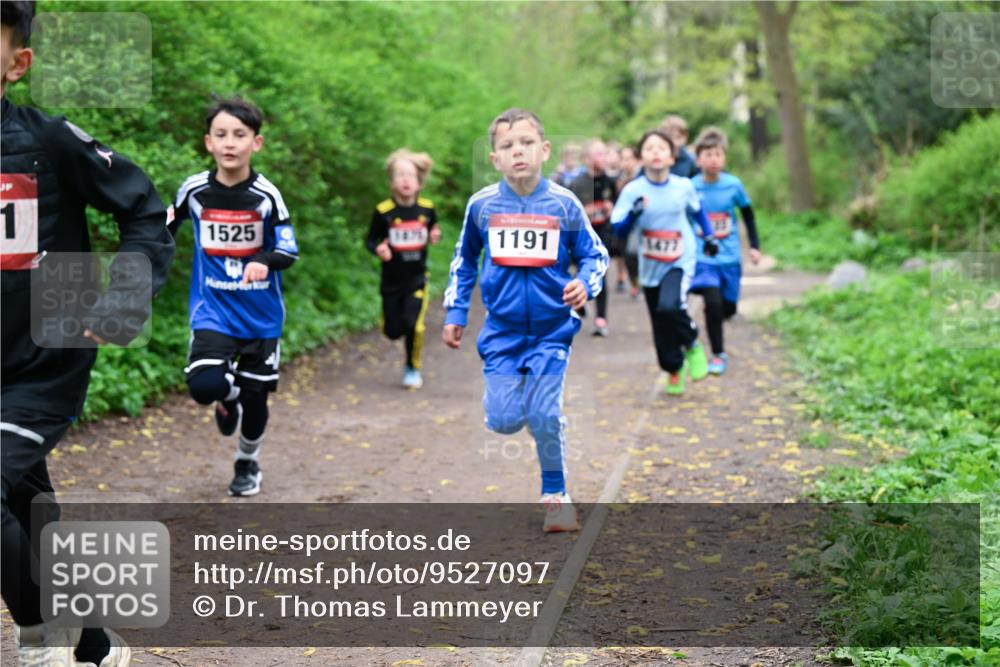 19.04.2026 - Hammer Lauf Dr. Thomas Lammeyer http://msf.ph/oto/9527097 19.04.2026 09:25:06 Laufen 1525, 1476, 1191, 1477 meine-sportfotos.de