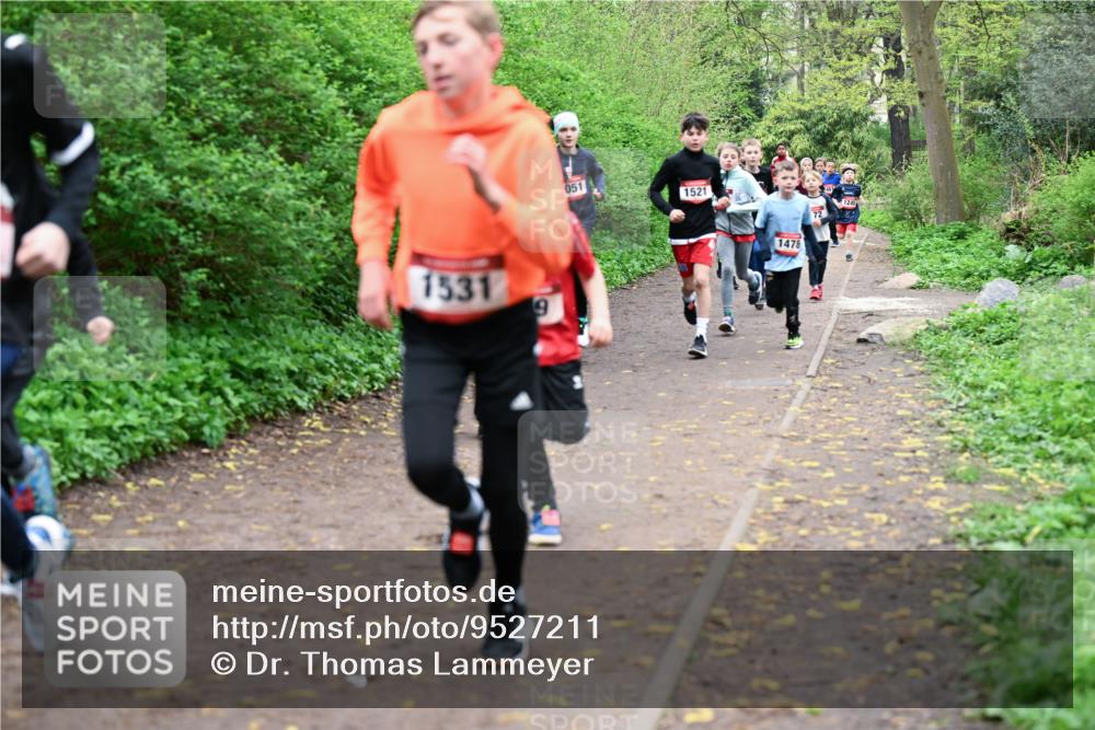 19.04.2026 - Hammer Lauf Dr. Thomas Lammeyer http://msf.ph/oto/9527211 19.04.2026 09:25:18 Laufen 1531, 051, 1521, 1478, 124 meine-sportfotos.de