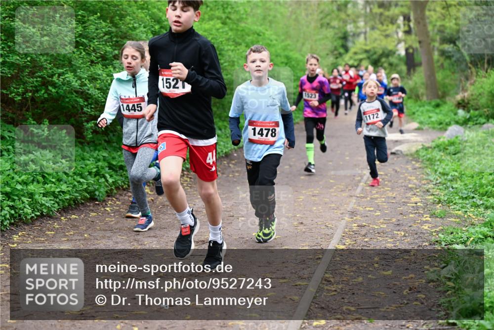 19.04.2026 - Hammer Lauf Dr. Thomas Lammeyer http://msf.ph/oto/9527243 19.04.2026 09:25:21 Laufen 1445, 152, 1523, 1478, 1172 meine-sportfotos.de