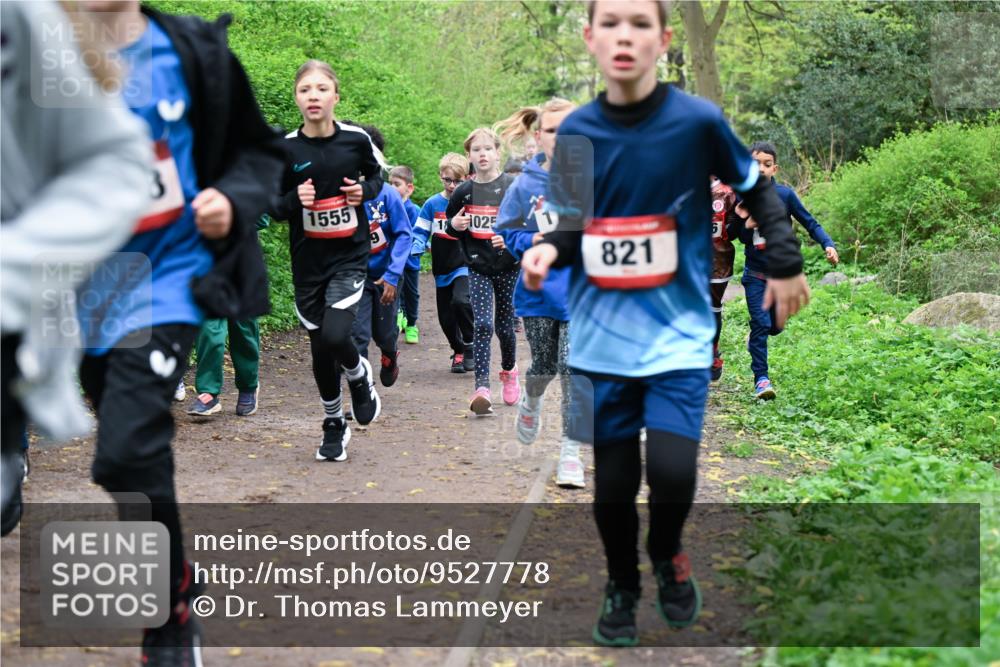 19.04.2026 - Hammer Lauf Dr. Thomas Lammeyer http://msf.ph/oto/9527778 19.04.2026 09:26:28 Laufen 1555, 1025, 821 meine-sportfotos.de