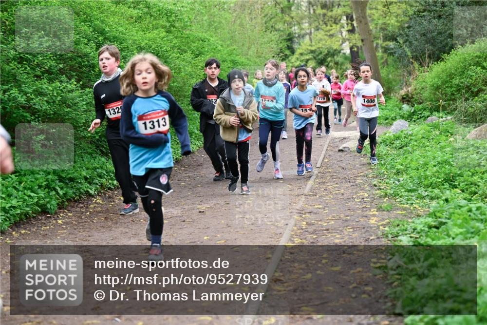 19.04.2026 - Hammer Lauf Dr. Thomas Lammeyer http://msf.ph/oto/9527939 19.04.2026 09:26:48 Laufen 132, 1313, 151, 1779, 1406 meine-sportfotos.de