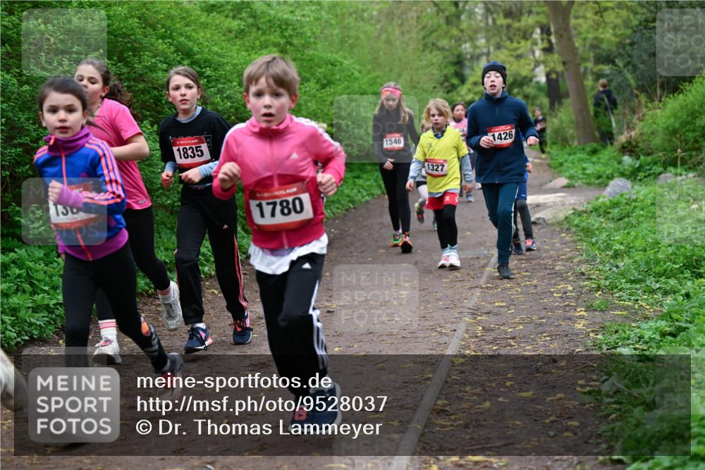 19.04.2026 - Hammer Lauf Dr. Thomas Lammeyer http://msf.ph/oto/9528037 19.04.2026 09:26:59 Laufen 1835, 1780, 1546, 1327, 1426 meine-sportfotos.de