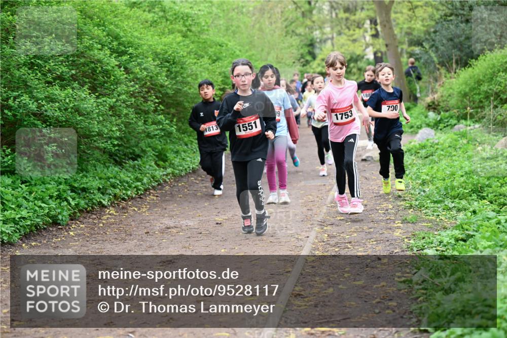 19.04.2026 - Hammer Lauf Dr. Thomas Lammeyer http://msf.ph/oto/9528117 19.04.2026 09:27:07 Laufen 1813, 1551, 1753, 790 meine-sportfotos.de