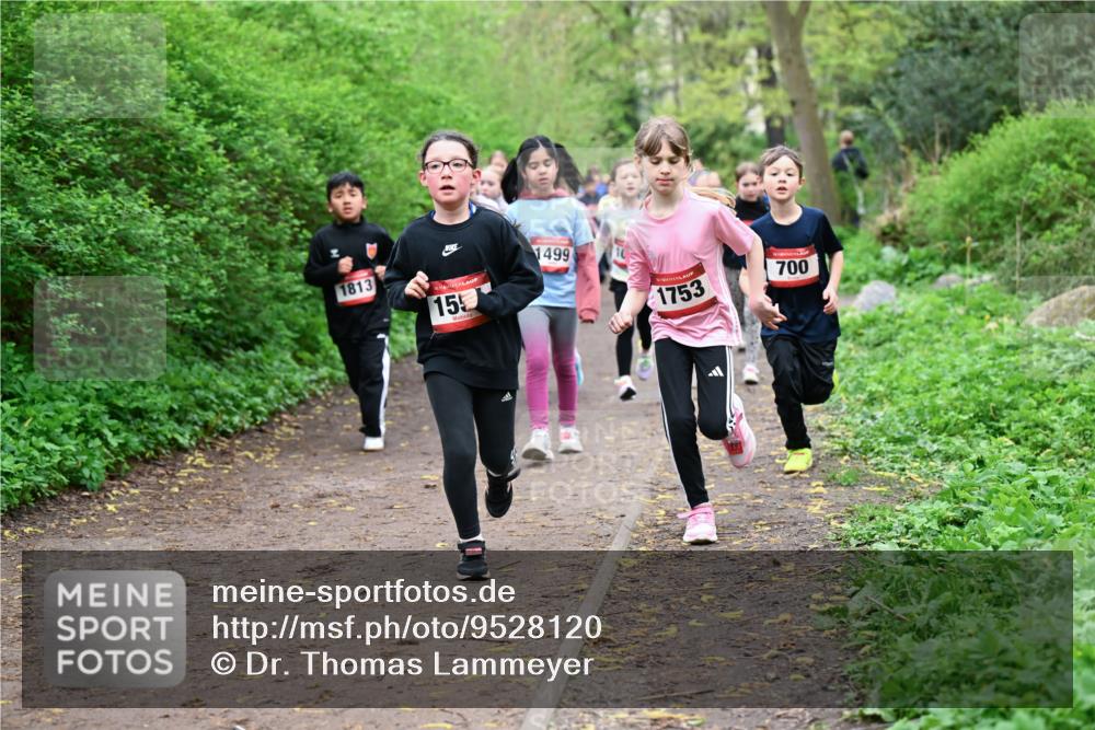 19.04.2026 - Hammer Lauf Dr. Thomas Lammeyer http://msf.ph/oto/9528120 19.04.2026 09:27:07 Laufen 1813, 155, 1499, 1753, 700 meine-sportfotos.de