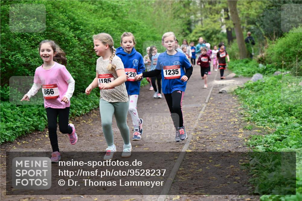 19.04.2026 - Hammer Lauf Dr. Thomas Lammeyer http://msf.ph/oto/9528237 19.04.2026 09:27:21 Laufen 866, 1185, 1235 meine-sportfotos.de