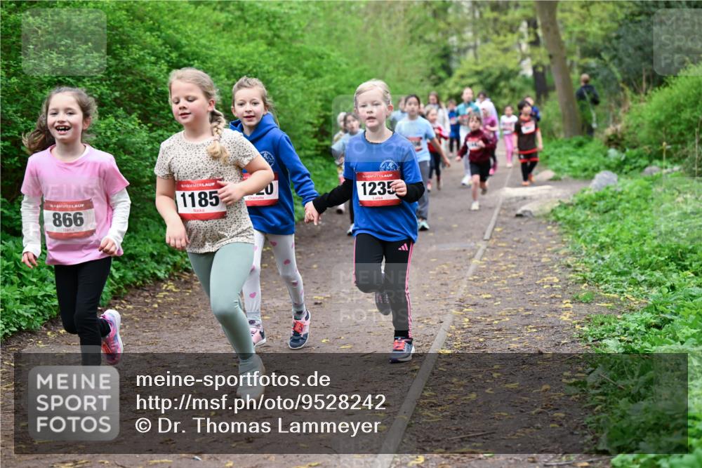 19.04.2026 - Hammer Lauf Dr. Thomas Lammeyer http://msf.ph/oto/9528242 19.04.2026 09:27:21 Laufen 866, 1185, 1235 meine-sportfotos.de