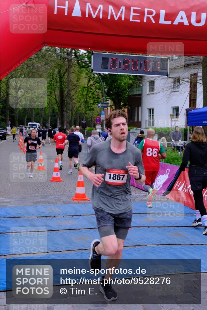 19.04.2026 - Hammer Lauf Tim E. http://msf.ph/oto/9528276 19.04.2026 10:05:10 Ziel 228, 576, 657, 717, 792, 996, 1002, 1016, 1124, 1212, 1867 meine-sportfotos.de
