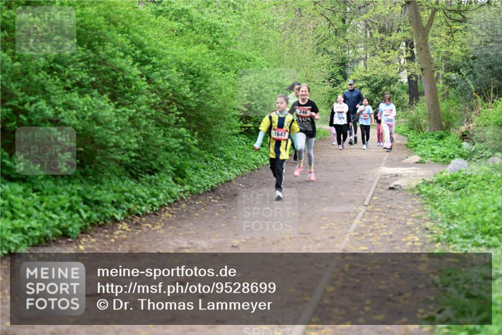 19.04.2026 - Hammer Lauf Dr. Thomas Lammeyer http://msf.ph/oto/9528699 19.04.2026 09:28:36 Laufen 1647, 746, 1510, 1484 meine-sportfotos.de