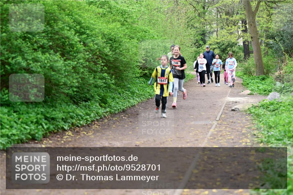 19.04.2026 - Hammer Lauf Dr. Thomas Lammeyer http://msf.ph/oto/9528701 19.04.2026 09:28:36 Laufen 1647, 746, 1381, 1510, 1484 meine-sportfotos.de
