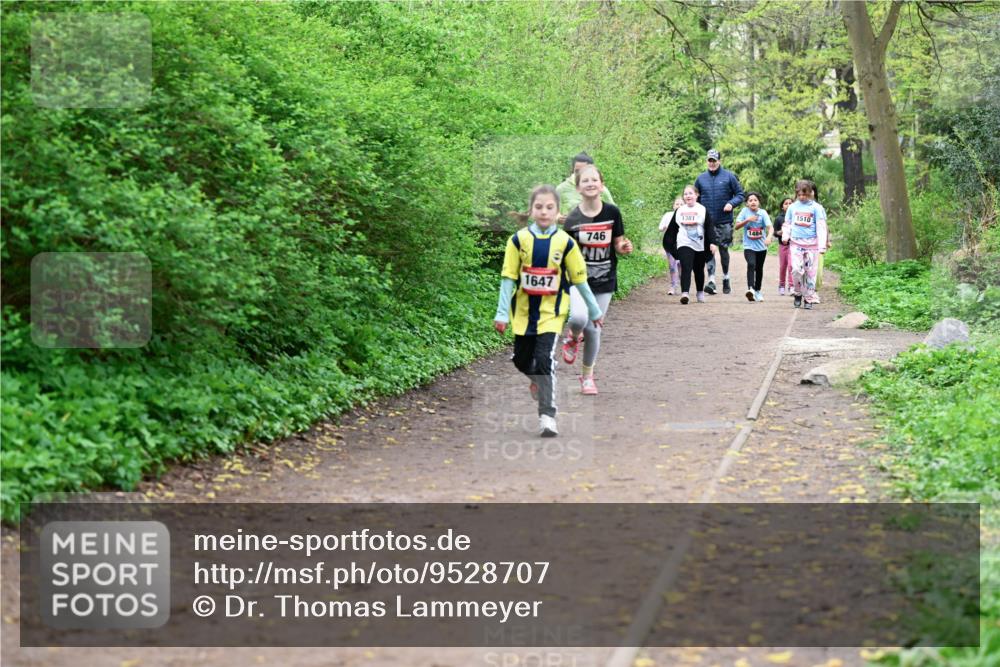 19.04.2026 - Hammer Lauf Dr. Thomas Lammeyer http://msf.ph/oto/9528707 19.04.2026 09:28:37 Laufen 1647, 746, 1381, 1510, 1484 meine-sportfotos.de
