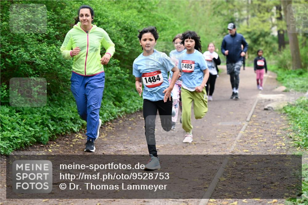 19.04.2026 - Hammer Lauf Dr. Thomas Lammeyer http://msf.ph/oto/9528753 19.04.2026 09:28:41 Laufen 1484, 1485 meine-sportfotos.de
