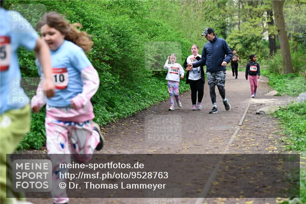 19.04.2026 - Hammer Lauf Dr. Thomas Lammeyer http://msf.ph/oto/9528763 19.04.2026 09:28:43 Laufen 1861, 1381, 1366 meine-sportfotos.de