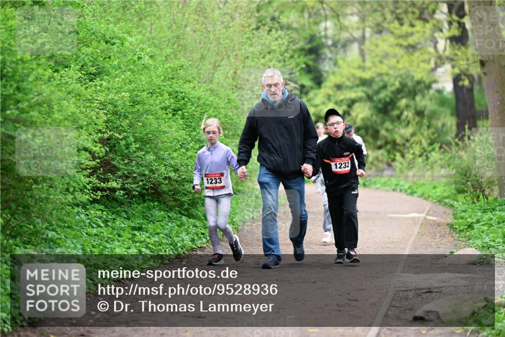 19.04.2026 - Hammer Lauf Dr. Thomas Lammeyer http://msf.ph/oto/9528936 19.04.2026 09:29:36 Laufen 1232, 1233 meine-sportfotos.de