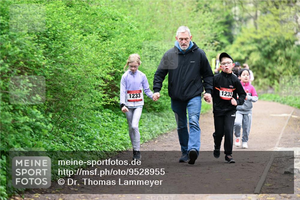 19.04.2026 - Hammer Lauf Dr. Thomas Lammeyer http://msf.ph/oto/9528955 19.04.2026 09:29:38 Laufen 1233, 1232 meine-sportfotos.de