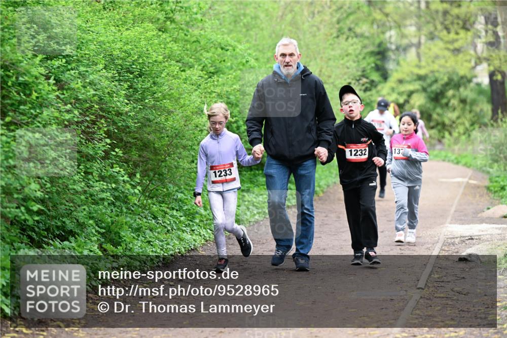19.04.2026 - Hammer Lauf Dr. Thomas Lammeyer http://msf.ph/oto/9528965 19.04.2026 09:29:39 Laufen 1233, 1232, 137 meine-sportfotos.de