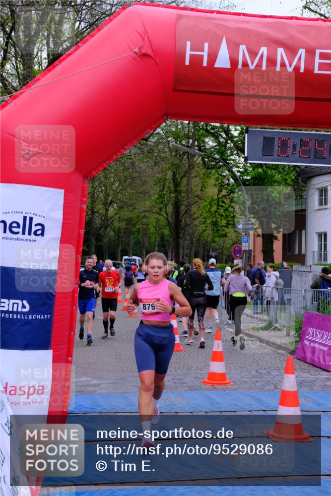 19.04.2026 - Hammer Lauf Tim E. http://msf.ph/oto/9529086 19.04.2026 10:09:52 Ziel 107, 672, 871, 879, 888, 909, 910, 1114, 1142, 1298, 1356, 1641, 1692, 1700, 1731 meine-sportfotos.de