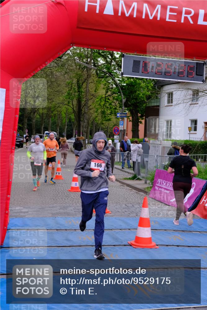 19.04.2026 - Hammer Lauf Tim E. http://msf.ph/oto/9529175 19.04.2026 10:10:44 Ziel 166, 192, 305, 319, 405, 491, 806, 1639 meine-sportfotos.de