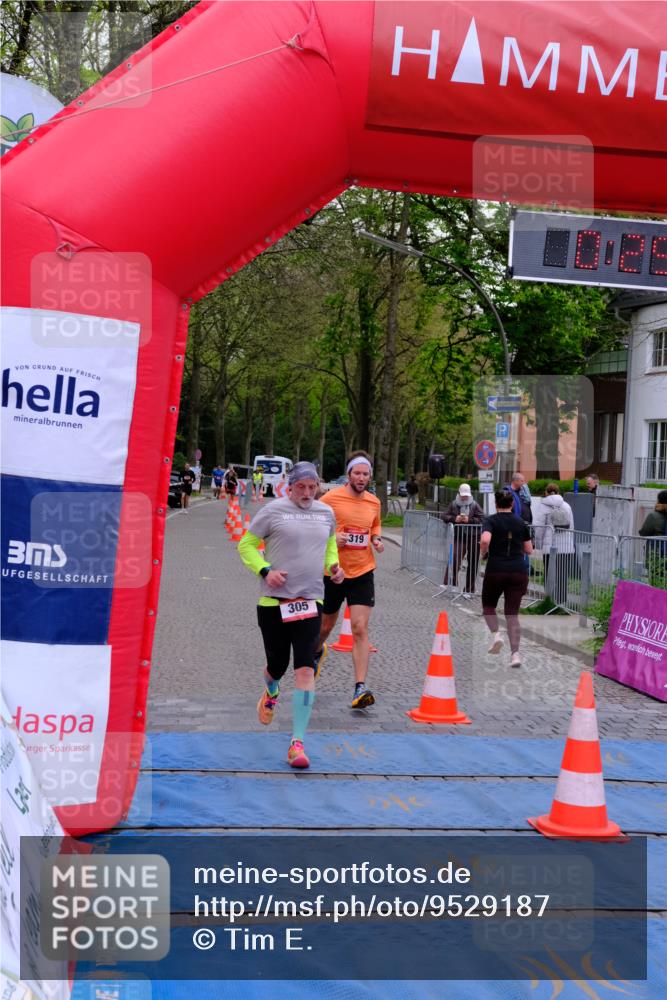19.04.2026 - Hammer Lauf Tim E. http://msf.ph/oto/9529187 19.04.2026 10:10:45 Ziel 166, 305, 319, 405, 491, 704, 836, 1639 meine-sportfotos.de