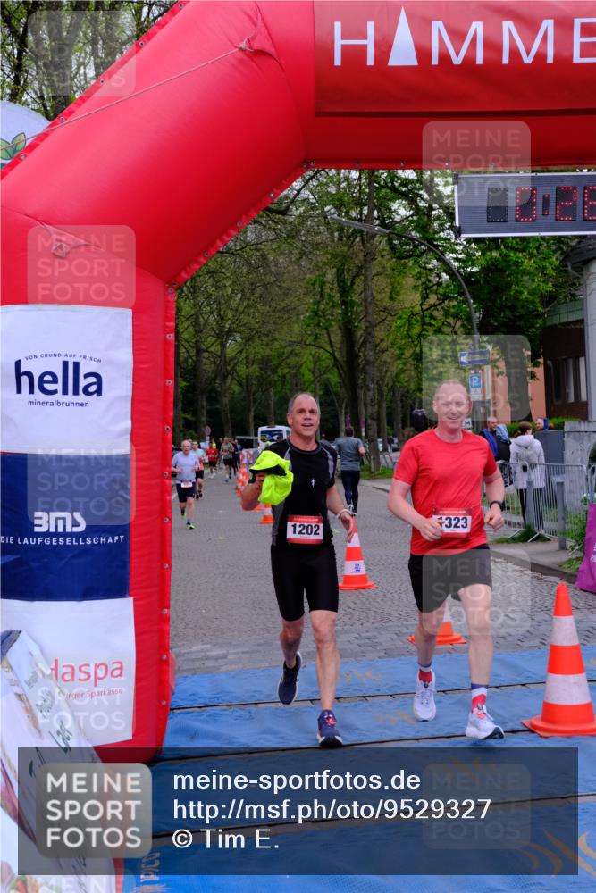 19.04.2026 - Hammer Lauf Tim E. http://msf.ph/oto/9529327 19.04.2026 10:11:32 Ziel 119, 186, 187, 375, 1202, 1323, 1717 meine-sportfotos.de