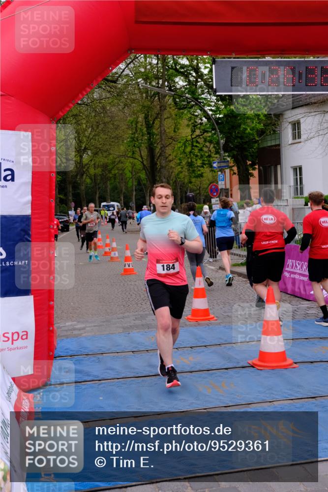 19.04.2026 - Hammer Lauf Tim E. http://msf.ph/oto/9529361 19.04.2026 10:11:41 Ziel 156, 184, 186, 187, 206, 210, 276, 310, 334, 375, 747, 1002, 1032, 1350, 1767 meine-sportfotos.de