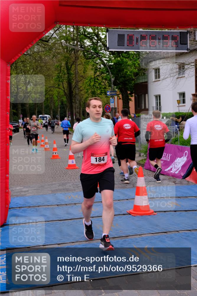 19.04.2026 - Hammer Lauf Tim E. http://msf.ph/oto/9529366 19.04.2026 10:11:41 Ziel 156, 184, 186, 187, 206, 210, 276, 310, 334, 375, 747, 1002, 1032, 1350, 1767 meine-sportfotos.de