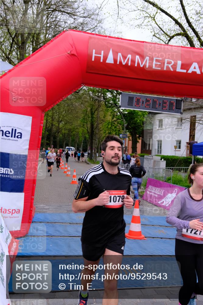 19.04.2026 - Hammer Lauf Tim E. http://msf.ph/oto/9529543 19.04.2026 10:12:45 Ziel 1079, 1335, 1708, 1727, 1735 meine-sportfotos.de