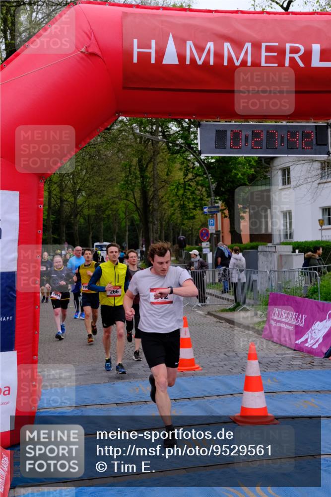 19.04.2026 - Hammer Lauf Tim E. http://msf.ph/oto/9529561 19.04.2026 10:12:50 Ziel 266, 526, 1144, 1247, 1602, 1735, 1854, 1900, 1901 meine-sportfotos.de