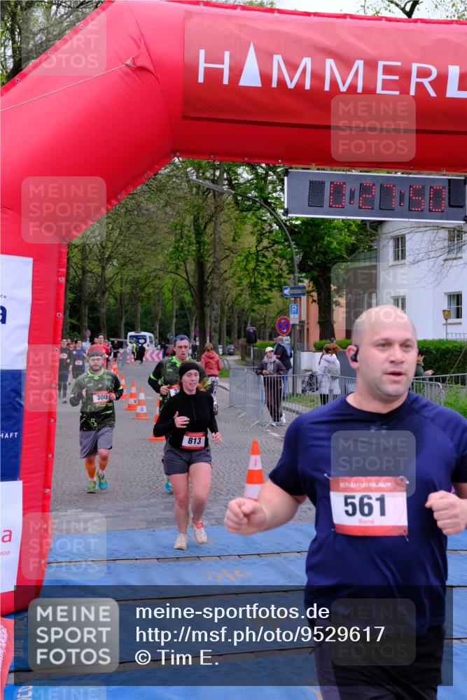 19.04.2026 - Hammer Lauf Tim E. http://msf.ph/oto/9529617 19.04.2026 10:12:57 Ziel 300, 320, 561, 813, 1247, 1602, 1854, 1900, 1901 meine-sportfotos.de
