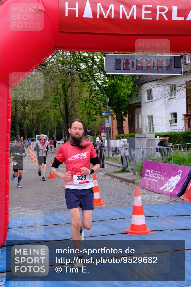 19.04.2026 - Hammer Lauf Tim E. http://msf.ph/oto/9529682 19.04.2026 10:13:09 Ziel 165, 284, 329, 401, 585, 896, 994, 1297, 1736 meine-sportfotos.de