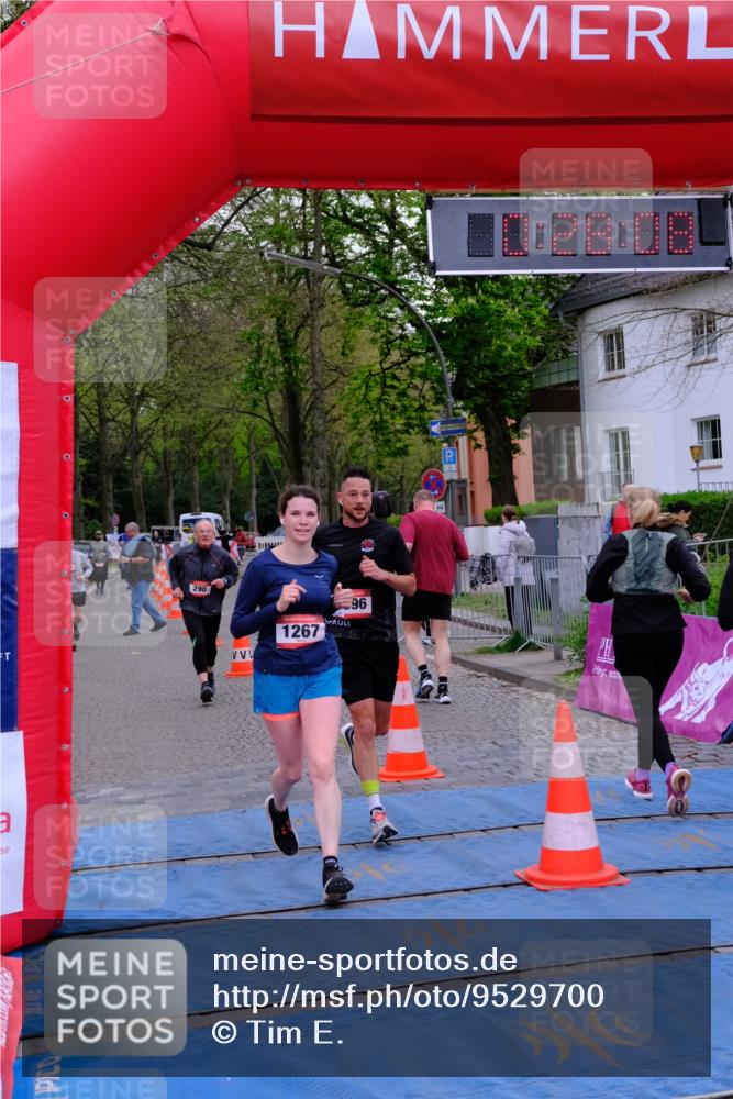 19.04.2026 - Hammer Lauf Tim E. http://msf.ph/oto/9529700 19.04.2026 10:13:16 Ziel 165, 284, 290, 301, 401, 691, 692, 1083, 1267, 1297, 1633, 1851, 1896 meine-sportfotos.de